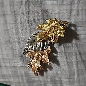 Vintage Avon Gold Silver Bronze Tone Stylized Fall Leaf Brooch Pin